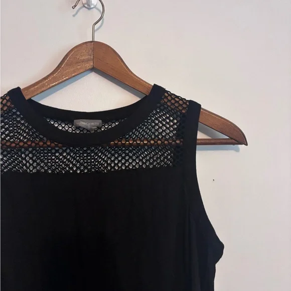Vince Camuto Black Fishnet Style Mesh Casual Sleeveless Tank Top - Picture 5 of 8